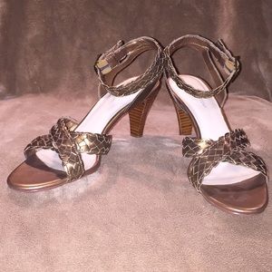 Worthington Sz 7.5 bronze 3” heeled sandals